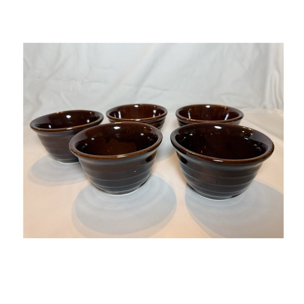 1930s Monmouth Pottery Bowl, Maple Leaf USA Stoneware, 5" Vintage Mixing